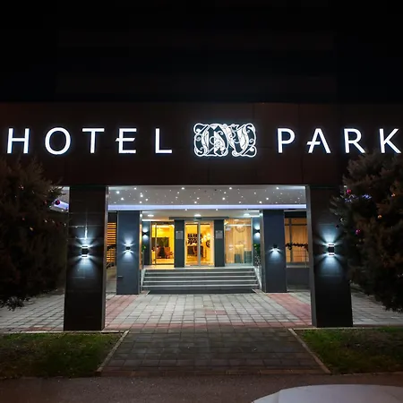 Monogram Park 4*